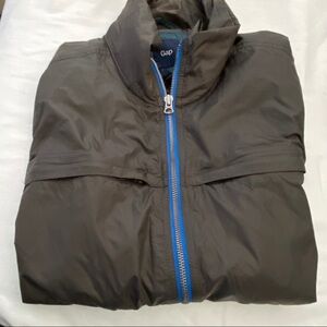 Gap lightweight Windbreaker